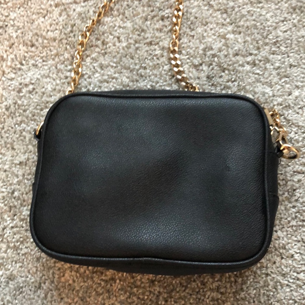 *SOLD* Forever 21 Black & Gold Crossbody Purse - Picture 6 of 9